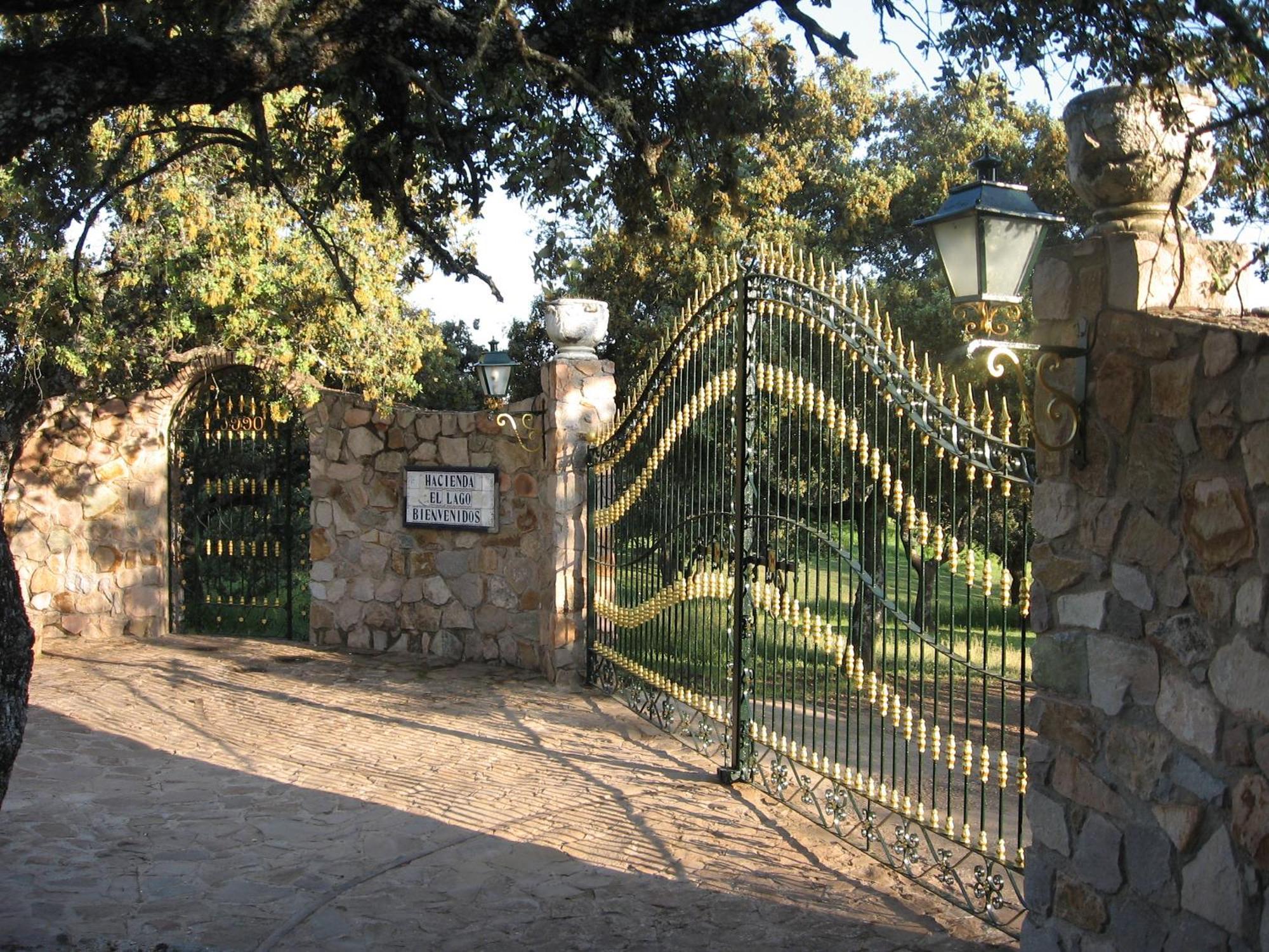 Casa Rural El Lago Cerro Muriano - Reserva De Guadanuno Villa - Cordoba — Photos 1